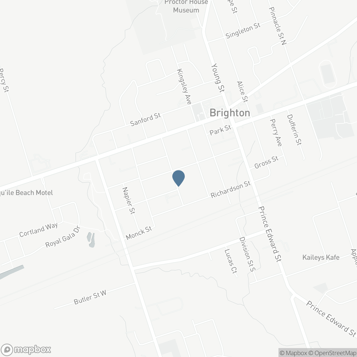 27 CENTRE STREET, Brighton, Ontario K0K 1H0